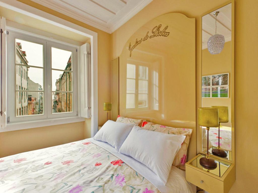 Lisbon Colours Bairro Alto Apartments ภายนอก รูปภาพ