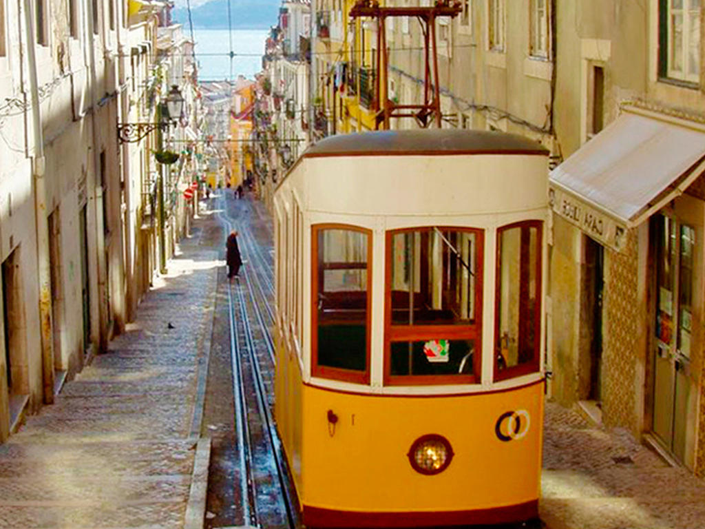 Lisbon Colours Bairro Alto Apartments ภายนอก รูปภาพ