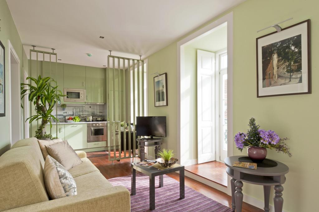 Lisbon Colours Bairro Alto Apartments ภายนอก รูปภาพ